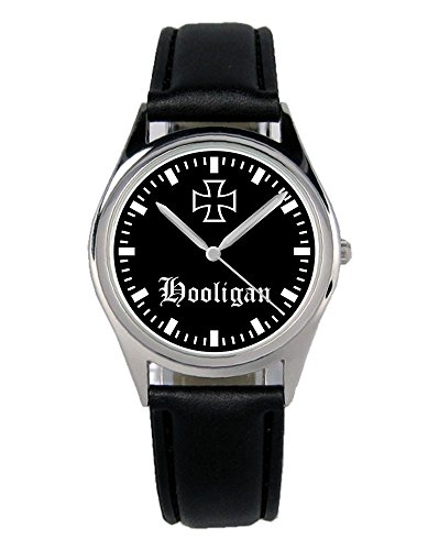 KIESENBERG Armbanduhr Hooligan Supporter Ultras Geschenk Artikel Idee Fan Damen Herren Unisex Analog Quartz Lederarmband Uhr 36mm Durchmesser B-2297 von KIESENBERG