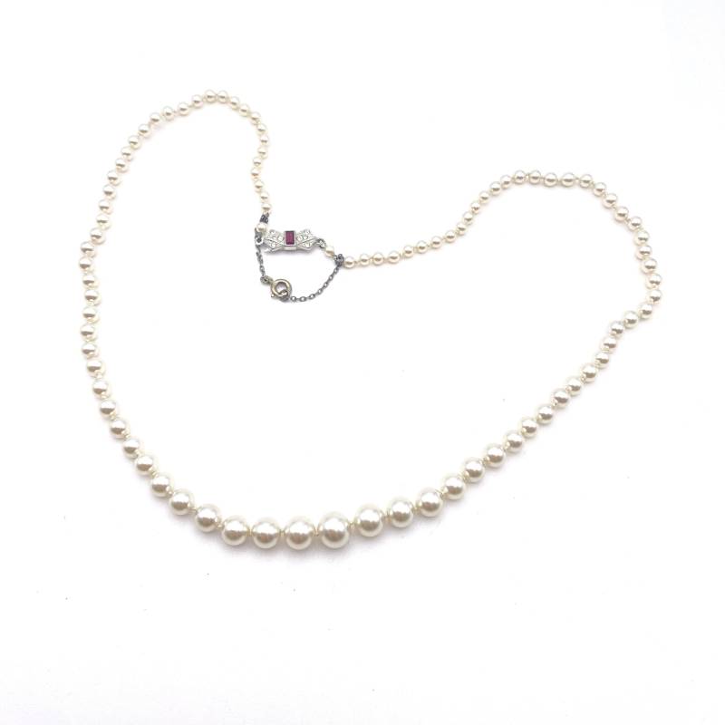 Vintage-Halskette Aus Kunstperlen Majorica, Mit Antikem Silberverschluss von KIKINASU