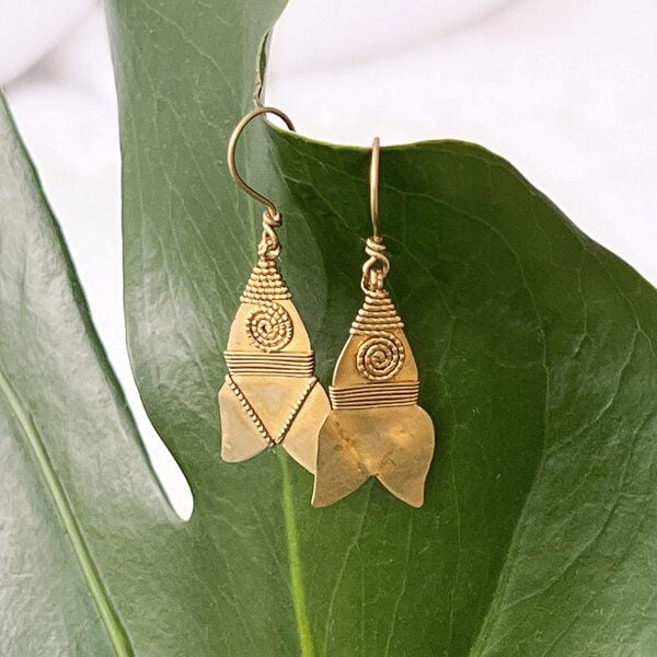 KIKOONI Dokra Ohrringe "little Rocket" von KIKOONI