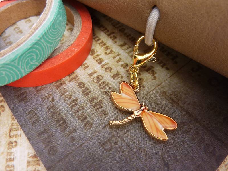 Libelle Charm Gold - Planer Zubehör Kleiner Anhänger Für Handtasche Oder Federmäppchen Maschen Markierer von KINGkerlitz