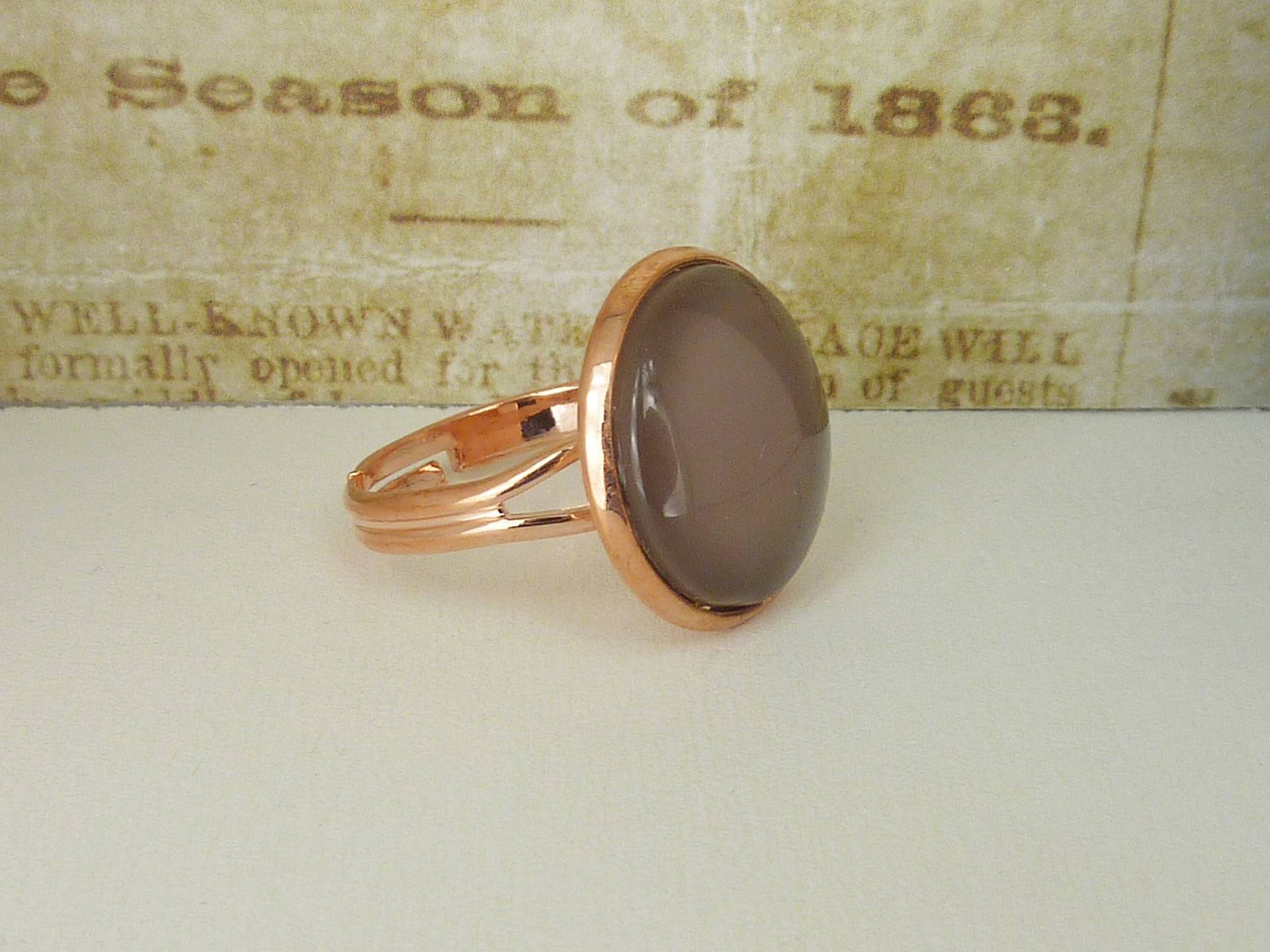 Ring Roségold Und Taupe, Mit 16mm Cabochon - Größe Verstellbar von KINGkerlitz
