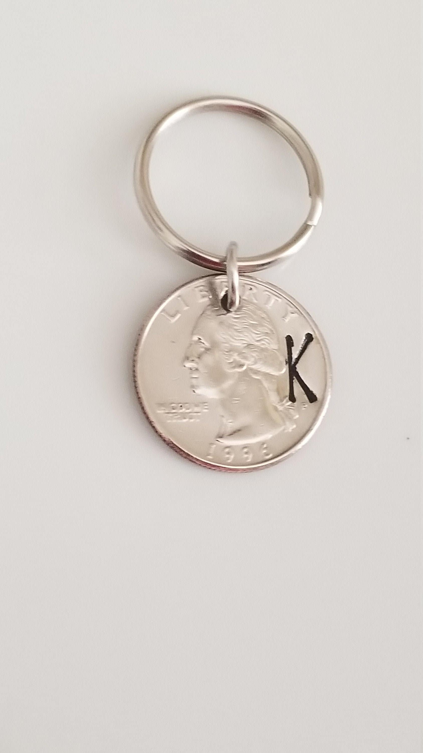 Individuell, Auf Bestellung Gefertigt Wählen Sie Ihr Jahr | Hand Stempel Viertel Schlüsselanhänger Münzzubehör Einzigartiges Geschenk von KJCoinJewelry
