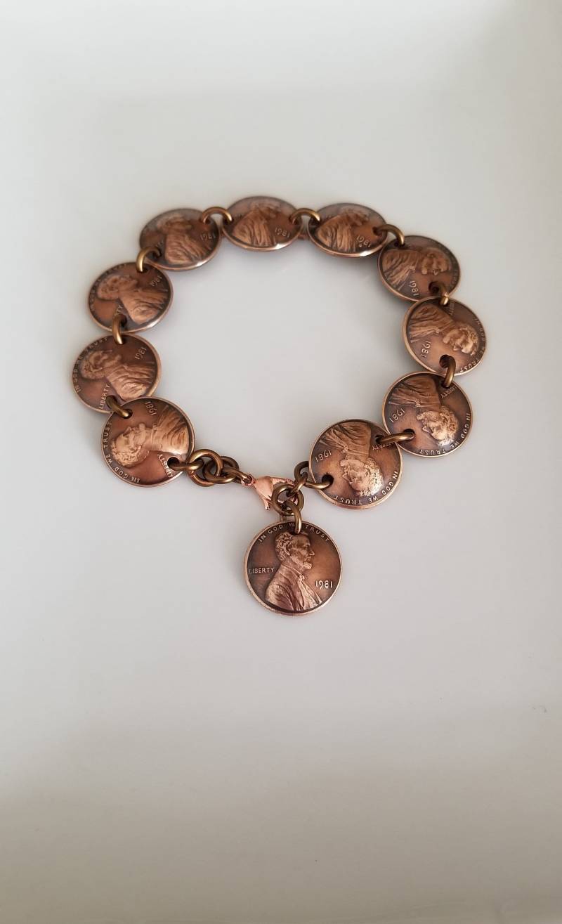 Individuell, Auf Bestellung Gefertigt Wählen Sie Ihre Jahre | Gewölbtes Pfennigarmband Münzschmuck Penny Schmuck Einzigartiges Geschenk Individuell, Auf Bestellung Gefertigt Wählen Sie Ihre Jahre | Gewölbtes Pfennigarmband Münzschmuck Penny Schmuck Einzigartiges Geschenk von KJCoinJewelry