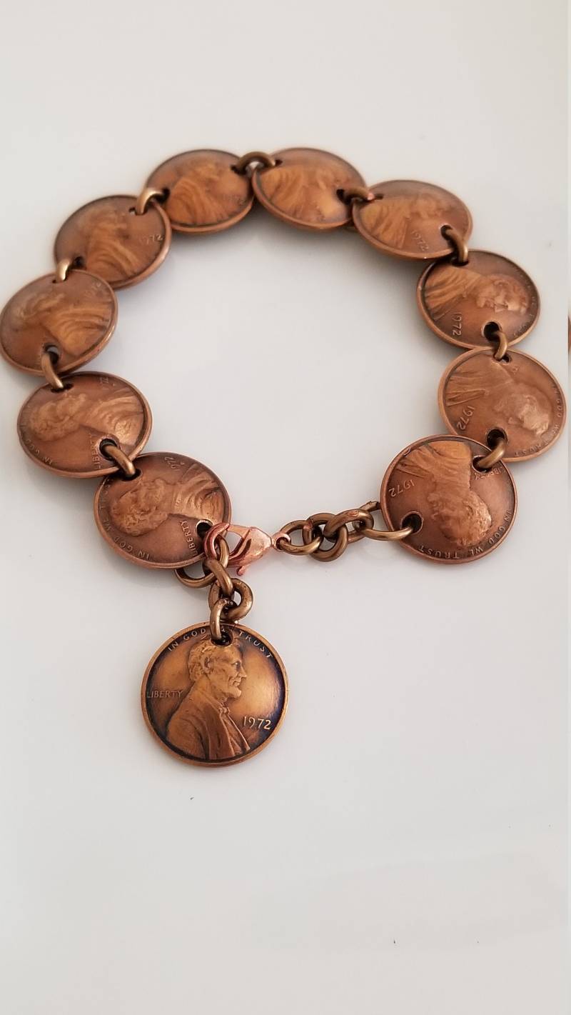 Individuell, Auf Bestellung Gefertigt Wählen Sie Ihre Jahre | Gewölbtes Pfennigarmband Münzschmuck Penny Schmuck Einzigartiges Geschenk Individuell, Auf Bestellung Gefertigt Wählen Sie Ihre Jahre | Gewölbtes Pfennigarmband Münzschmuck Penny Schmuck Einzigartiges Geschenk von KJCoinJewelry