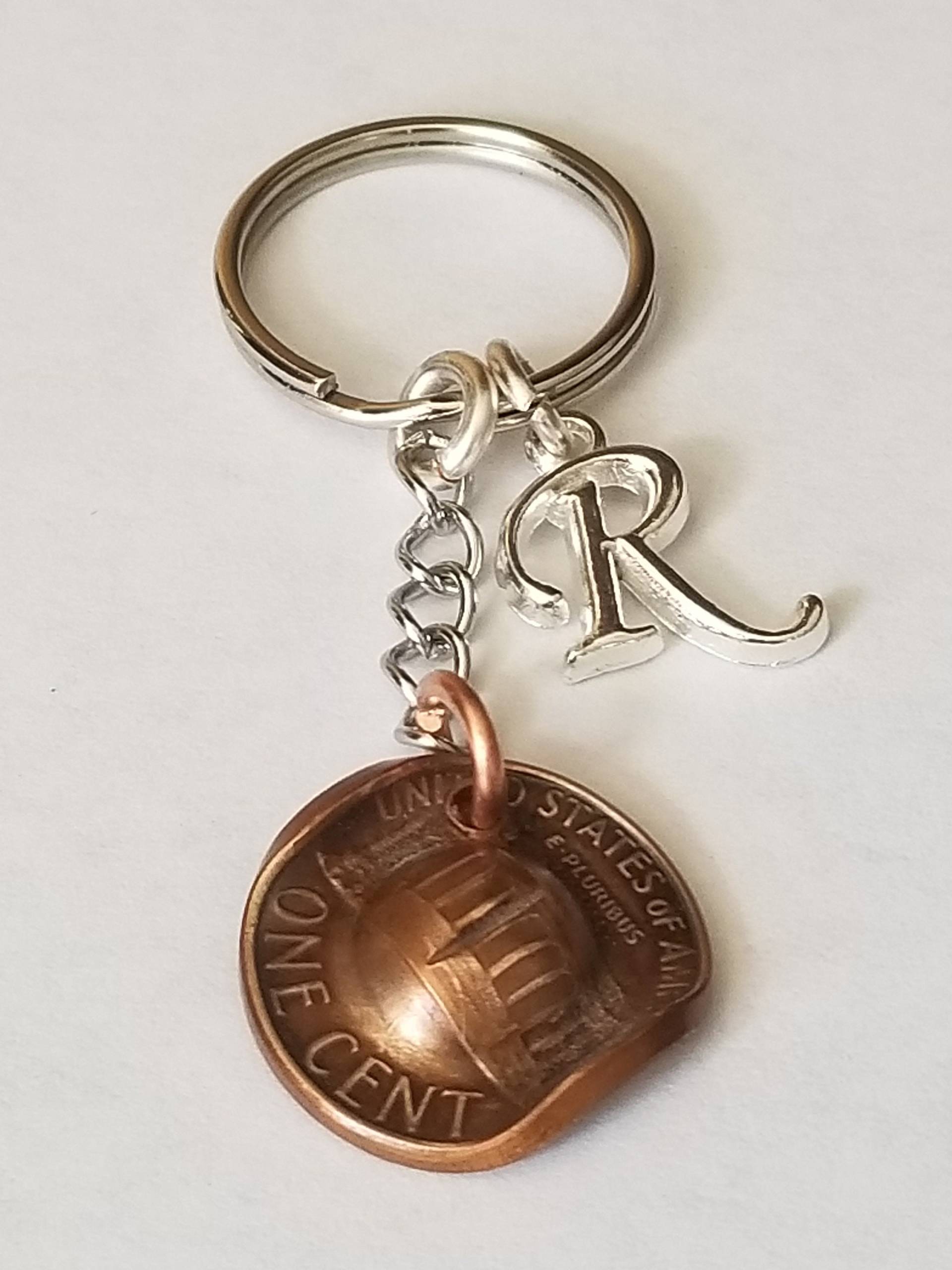 Niedliche Cowboy Cowgirl Mütze Schlüsselanhänger | Handgefertigt Aus Pennies Personalisierter Münz-Schlüsselanhänger Einzigartiges Geschenk von KJCoinJewelry