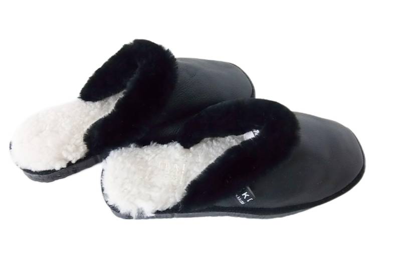 Damenpantoffeln Aus Lammfell, Schwarz von KKDafis