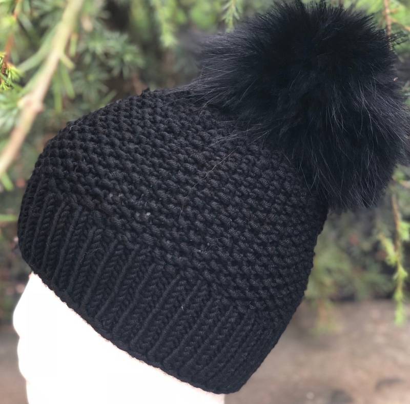 Chunky Beanie Pelz Bommelmütze - 100 % Wolle Handgemachte Strickmütze Waschbär Pom Lieferbar Damen/Kinder Wintermütze von KKHATS