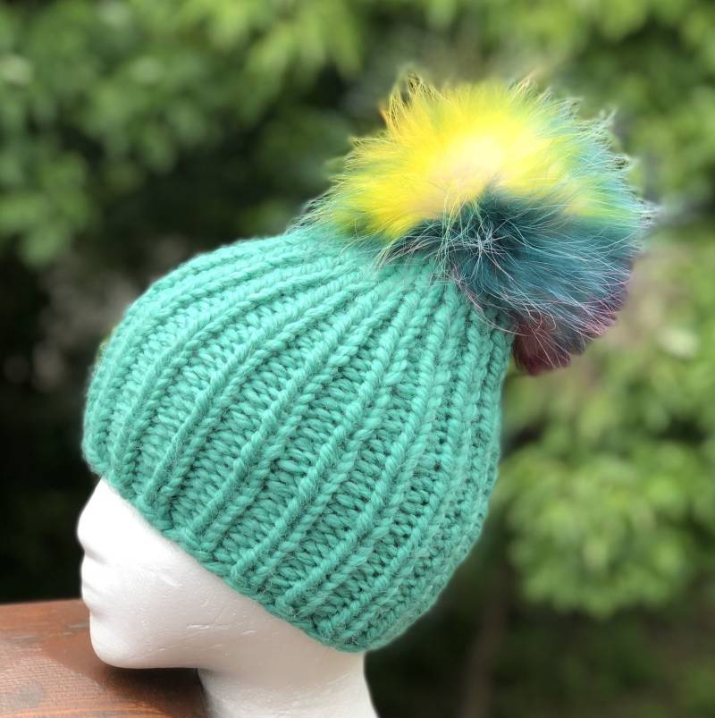 Damen Chunky Beanie Pelz Bommel Mütze - 100 % Alpaka Handgemachte Strickmütze Waschbär Pom Lieferbar Geschenk von KKHATS