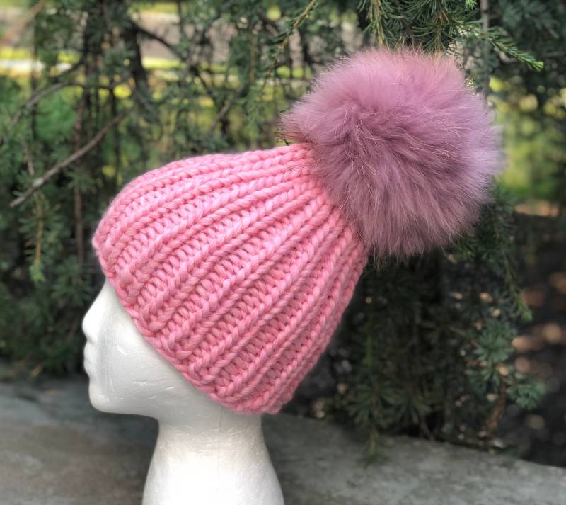 Damen Chunky Beanie Pelz Bommel Wollmütze - 100 % Wolle Mütze Handgemachte Gerippte Strickmütze Waschbär Pom Versandbereit Geschenk von KKHATS