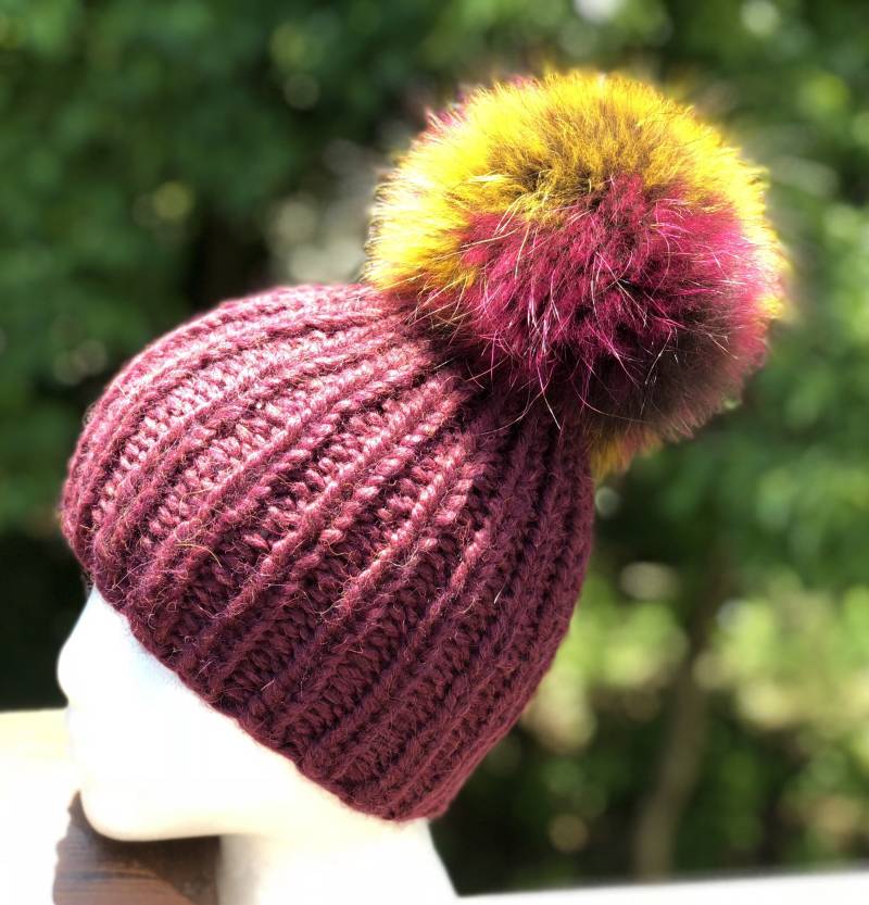 Damen Chunky Beanie Pelz Bommelmütze - 100 % Alpaka Mütze Handgemachte Strickmütze Fuchs Pom Lieferbar Geschenk von KKHATS