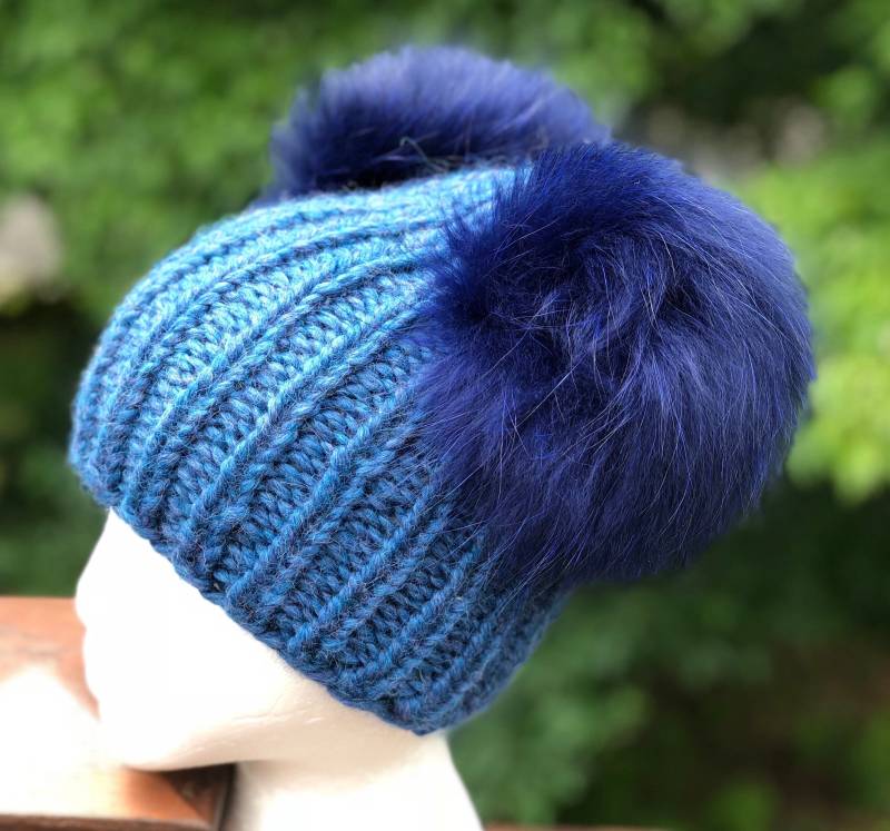 Doppelte Poms Mimi Chunky Mütze - 100% Alpaka Handgemachte Strickmütze Waschbär Pom Damen Wintermütze Geschenk von KKHATS
