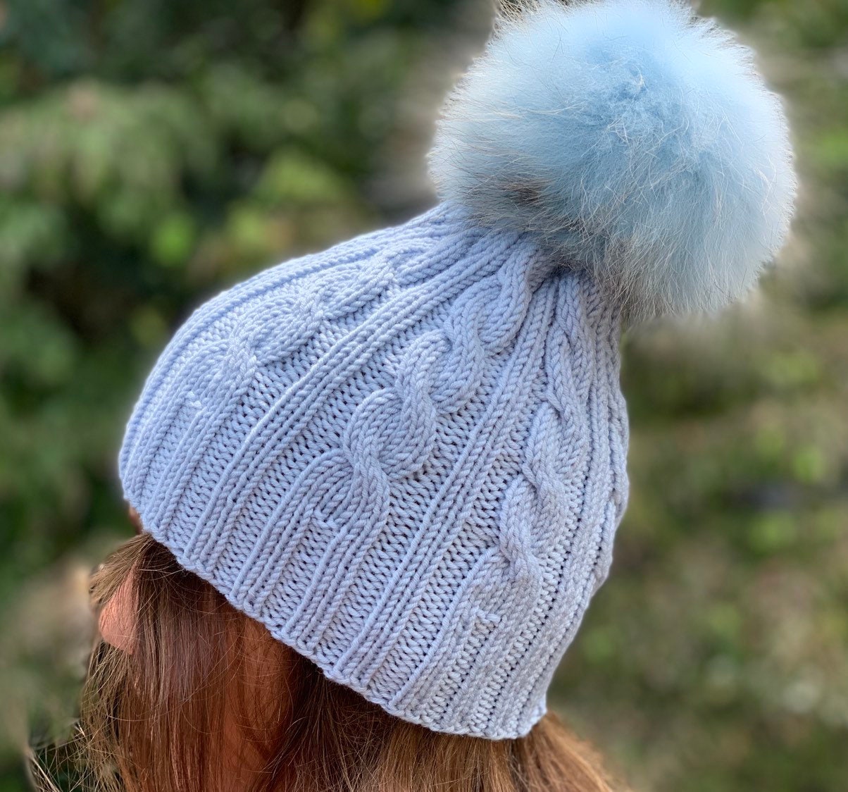 Zopfmuster Gerippt Baby Blau Beanie Pelz Bommelmütze - 100 % Wolle Mütze Handgemachte Strickmütze Waschbär Pom Lieferbar Damen Winter von KKHATS
