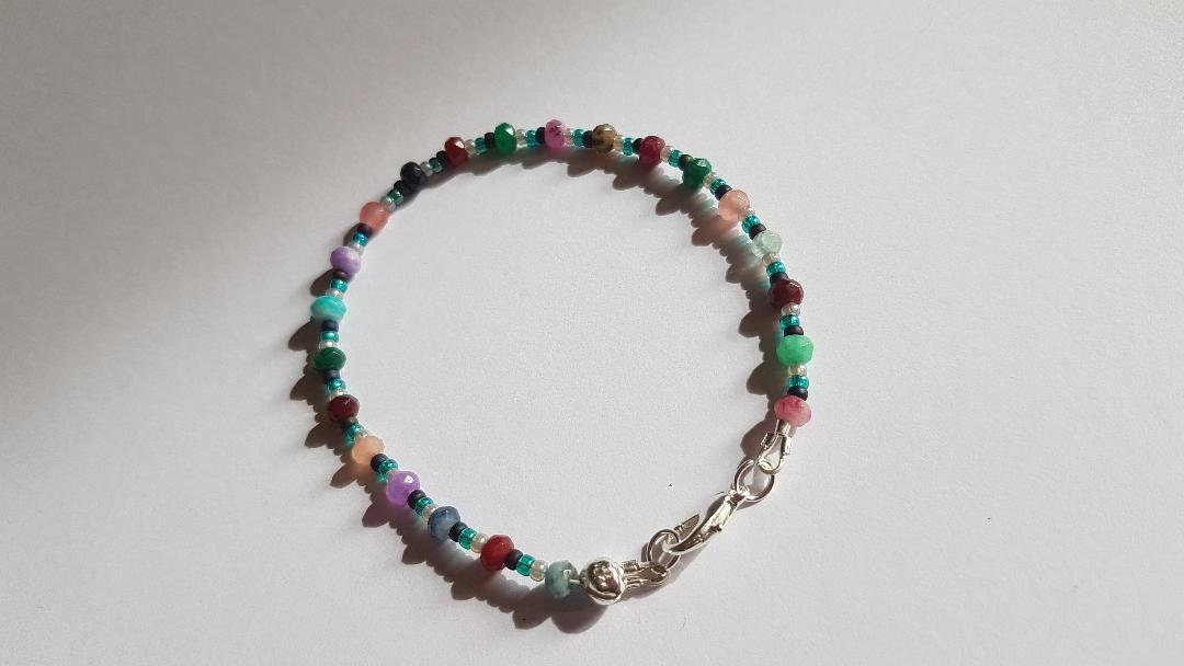 Perlenarmband Mit Halbedelsteinen Perlenarmband Mit Halbedelsteinen von KKdesignKreationen