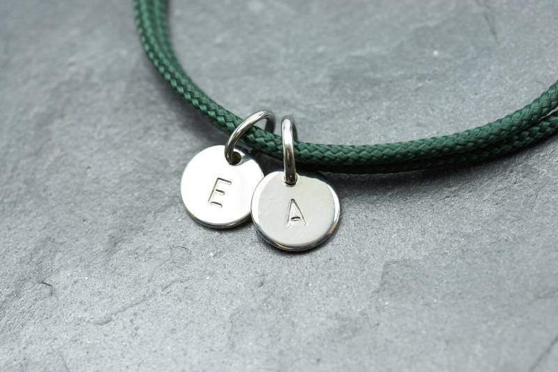 Armband Buchstabe Ii Segeltau Gravur Vegan Freundschaftsamband Kleines Personalisiertes Geschenk von KLAPPERGLAS
