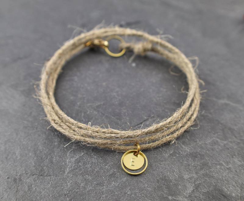 Armband Hanf Gravur Circle Mini Personalisiert Beste Freundin Geschenk Personalisierter Schmuck Damen Personalized Gifts von KLAPPERGLAS