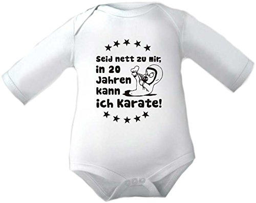 Kleiner Fratz Body Baby 1/1-Arm mit Druck SEID NETT ZU Mir, IN 20 Jahren KANN ICH Karate (Gr. 74/80) / 150030 von Kleiner Fratz