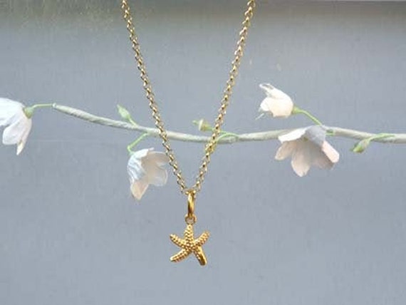 Kette Mit Seestern in Gold von KLUNKERQUEEN