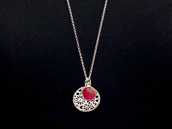 Lange Kette Mit Anhänger Ornament Und Achat von KLUNKERQUEEN