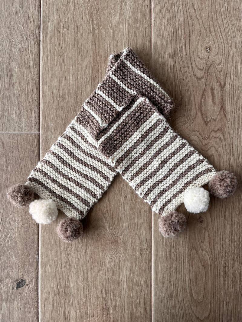 Babyhalstuch Aus Alpaka & Wolle. Größe 6-24 Monate Babyhalstuch Aus Alpaka & Wolle. Größe 6-24 Monate von KNITLEBITS