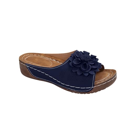 KODMNSW Pantoletten Damen Orthopädische Latschen Sandalen 2025 Sommer Schlappen Offene Schuhe Freizeit Atmungsaktiv Leicht Hausschuhe Blumenschmuck Elegant Pantoffeln Marine 40 von KODMNSW