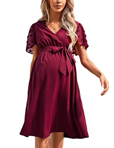 KOJOOIN Damen Umstandskleid Tüll Kurzarm Stillkleid Swiss Dot V-Ausschnitt Schwangere Kleider Mutterschaft Schwangerschaft Knielanges Partykleid mit Gürtel (Verpackung MEHRWEG), A-Weinrot, L von KOJOOIN