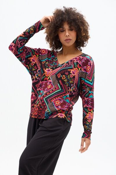 Bluse Saja Longsleeve – Viskose farbenfroher KOKOworld Print weiter Schnitt V-Ausschnitt – perfekt für Yoga – Fair produziert von KOKOworld