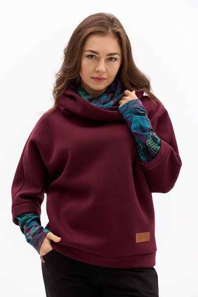 Hoodie Chillin Winter – Sweatshirt mit hohem Kragen und Kapuze – warmes Baumwolle – Farbenfroher einzigartiger Print von KOKOworld – 100% in der EU fair produziert von KOKOworld