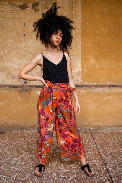 Hose Kuloty Alka – Culotte-Hose mit erhöhter Leibhöhe – Bund im Paperbag-Stil – 100% in EU fair produziert – KOKOworld von KOKOworld