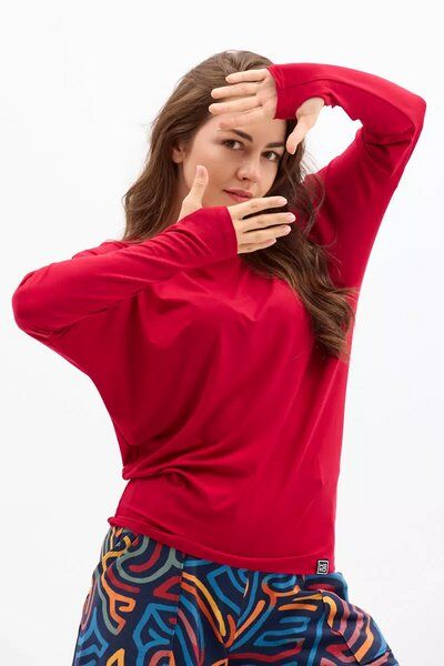 KOKOworld Bluse Be My Valentine – Viskose EcoVero – Enganliegende Passform – mit langen Ärmeln – mit Daumenloch abgeschlossen – Fair produziert in Polen von KOKOworld