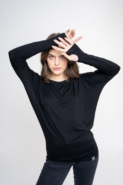 KOKOworld Bluse Be My Valentine – Viskose EcoVero – Enganliegende Passform – mit langen Ärmeln – mit Daumenloch abgeschlossen – Fair produziert in Polen von KOKOworld