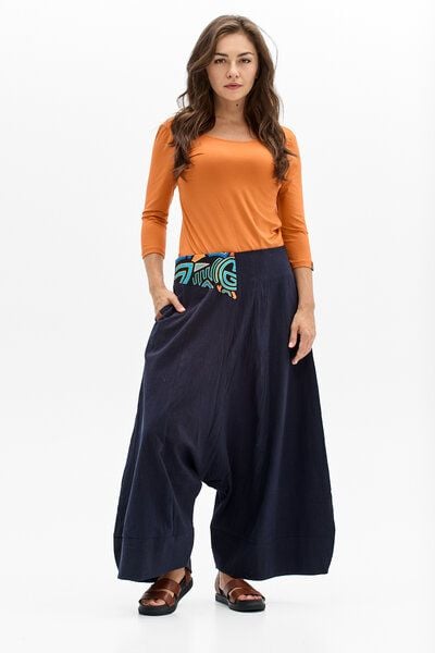 KOKOworld Hose Bagdad – Klassische Haremshose – Weites Hosenbein – Niedriger Leibhöhe – Aufnäher mit einzigartigem KOKO-Druck – 100% in der EU fair produziert von KOKOworld