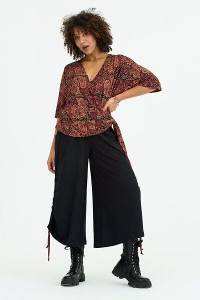 Weite Hose Buru – Hosenrock 3/4 Länge – Bio-Baumwolle – mit Taschen & verstellbaren Beinschnüren – Fair Fashion aus EU – KOKOworld Print von KOKOworld