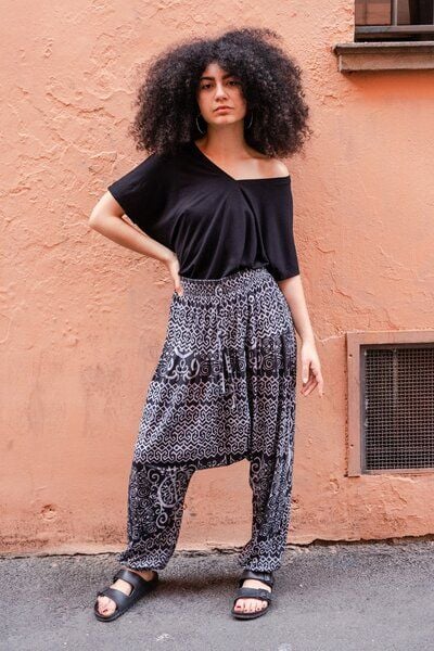 KOKOworld Hose Harem Goa – Klassische, locker sitzende Haremshose – Höherer Schritt als bei Haremshosen – Viskose mit Elasthan – Fair produziert in Polen von KOKOworld