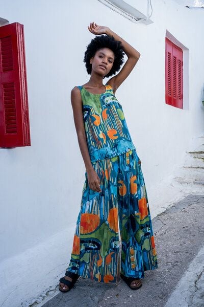 Hose Roma – Elegante lange & weite – Taschen – Viskose mit Elasthan – Farbenfroher einzigartiger Print von KOKOworld – Fair produziert in Polen von KOKOworld