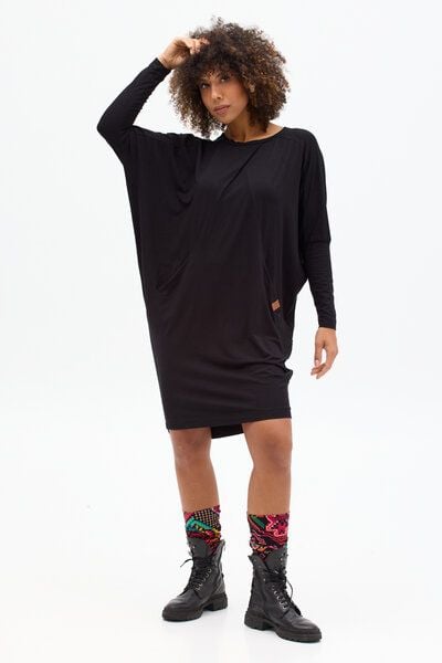 KOKOworld Kleid Toa – aus weicher Viskose – mit Bootsausschnitt und praktischen Taschen – Fair produziert in Polen von KOKOworld