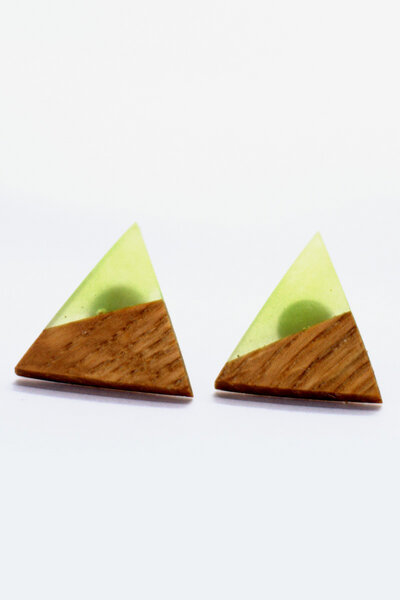 KOKOworld Ohrringe Wood Triangle Green von KOKOworld