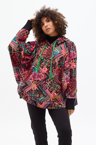KOKOworld Poncho-Sweatshirt Sombra – Lockere Passform – Große Kängurutasche und Kapuze – farbenfroher Print – fair produziert in der EU von KOKOworld