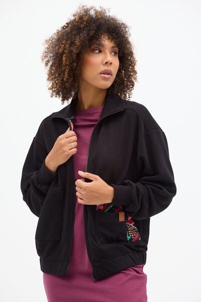 KOKOworld Sweatshirt Wolf – Durchgehender Reißverschluss – Große, aufgesetzte Taschen – Passe mit dekorativem Koko-Label – Fair produziert in Polen von KOKOworld