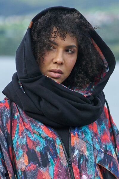 Kapuzenschal Reno – Breiter Schlauchschal mit angenähter Kapuze – Warm – Baumwolle mit Elasthan – Fair produziert in Polen – KOKOworld von KOKOworld