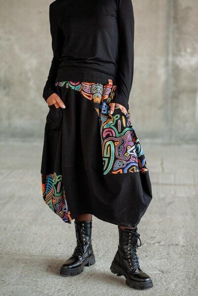 Rock Istanbul – Langer – Lockerer mit Kordelzug am Saum – Seitlich eingenähte Tasche – Farbenfroher einzigartiger Print von KOKOworld – Fair produziert in Polen von KOKOworld