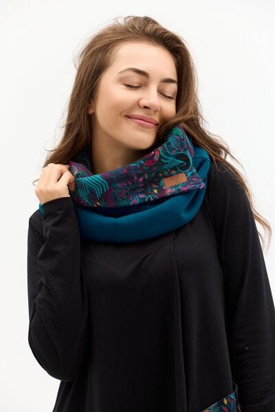 Schlauchschal Mulco – Warmer, weicher Schlauchschal – Asymmetrisches Finish – Vielseitig tragbar – Exklusiver Print KOKOworld – Fair produziert in Polen von KOKOworld