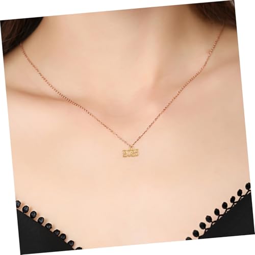 KOMBIUDA 50 Stück Teiliges Zahlenanhänger aus Metall für Schmuckherstellung DIY Jahr Charms für Halsketten Armbänder und Anhänger für Abschlussfeier und Neujahrsdekoration von KOMBIUDA