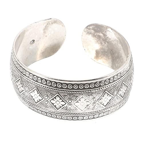 KOMBIUDA Offener Verstellbarer Damen Armreif mit Filigraner Gravur Robuster Breiter Schmuck cuff für Alltag Party und Arbeit Komfortabel und Langlebig Vielseitiger Armschmuck für Frauen von KOMBIUDA