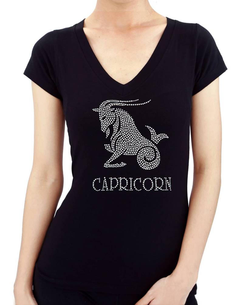 Sternzeichen Steinbock Strass Ohrstecker Horoskop Bling Funkelnden Frau Mädchen Tshirts Top Lady T-Shirt von KOOLNOMAD