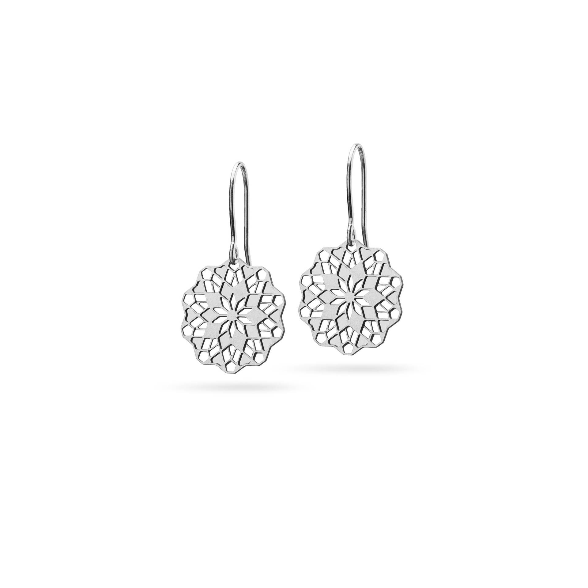Silberne Mandala Ohrringe | Blumen Silber Edelstahl Schmuck || Floral Mandala Earrings Silver Silberne Mandala Ohrringe | Blumen Silber Edelstahl Schmuck || Floral Mandala Earrings Silver von KOSAE