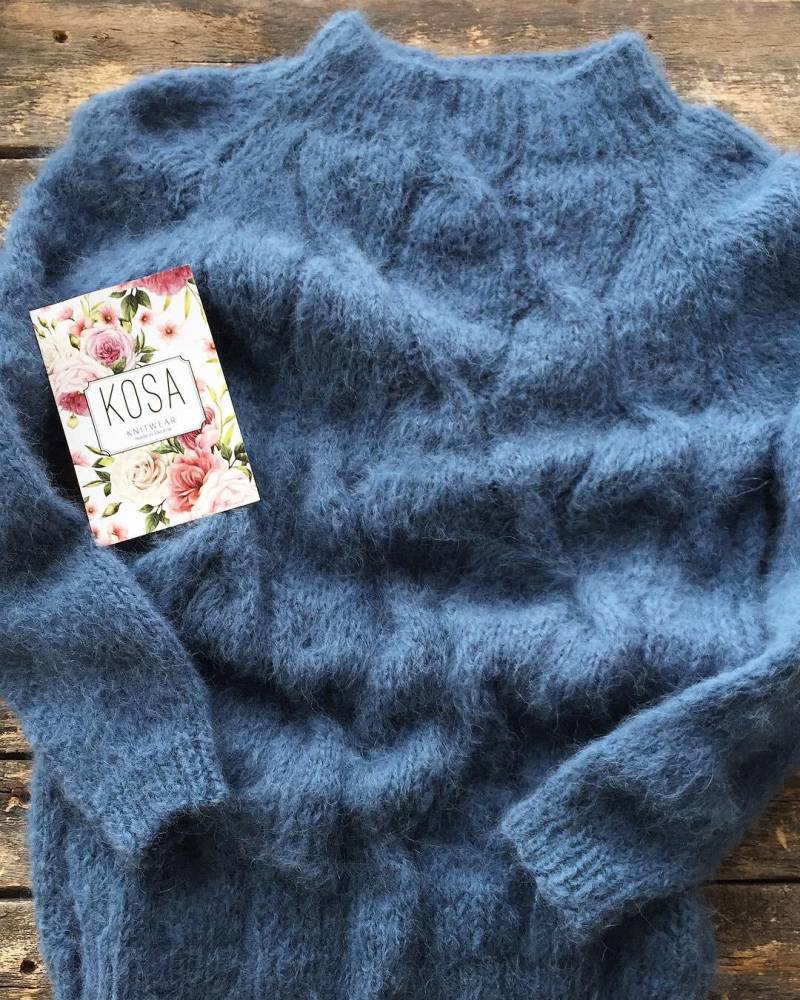 Flauschiger Damen Alpaka Pullover Mit Zopfmuster. Pullover. Handgestrickter von KOSAKNITWEAR