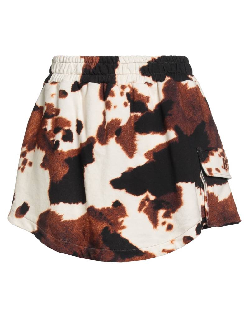 KOSTUMNº1 GENYAL! Shorts & Bermudashorts Damen Braun von KOSTUMNº1 GENYAL!