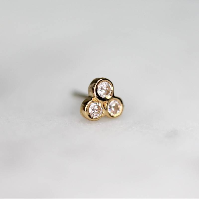 14K Gold Lünette Cluster Piercing Stud Cz Körperschmuck von KPDesignBodyJewelry