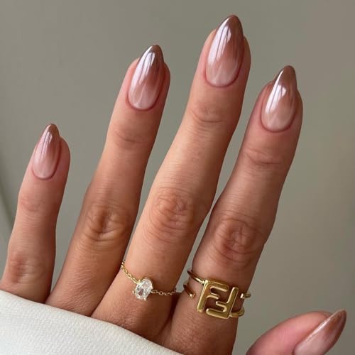 KQueenest Press on Nails French – Ombré Braun Nägel zum Aufkleben Kurz Mandel, French Fake Nails Gradient Braun Weiß, Künstliche Nägel Set für Frauen, 30 Stück von KQueenest