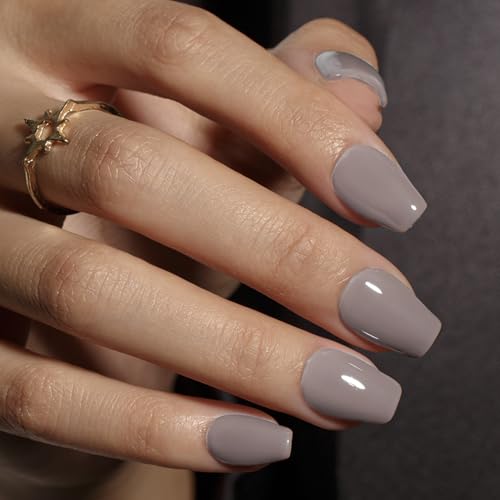 KQueenest Press on Nails Kurz mit Kleber – Sheer Dunkel Grau Nägel zum Aufkleben Kurz Sarg, Einfarbig Mittel Ballerina Fake Nails Grau, Künstliche Nägel Set für Frauen & Mädchen, 30 Stück von KQueenest